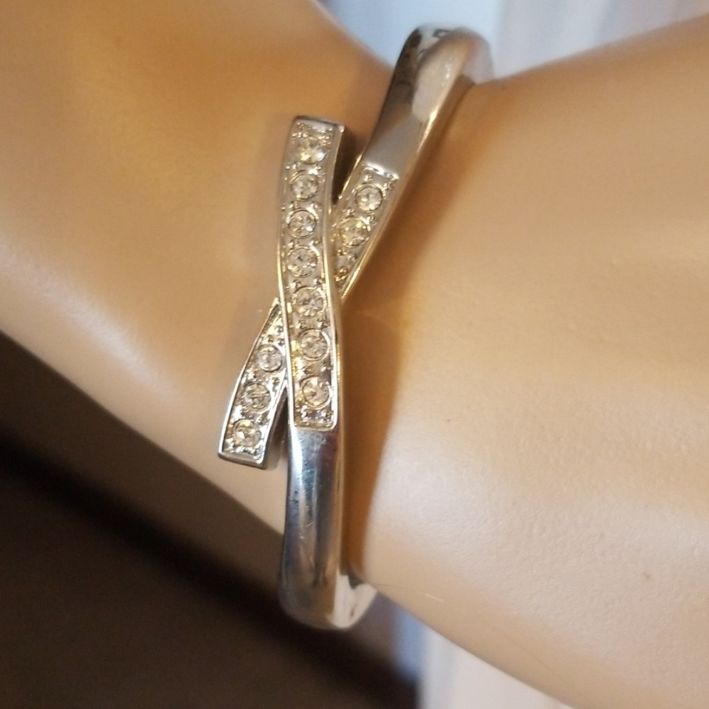 💍3 for $10💍Silver Bracelet With Rhinestones